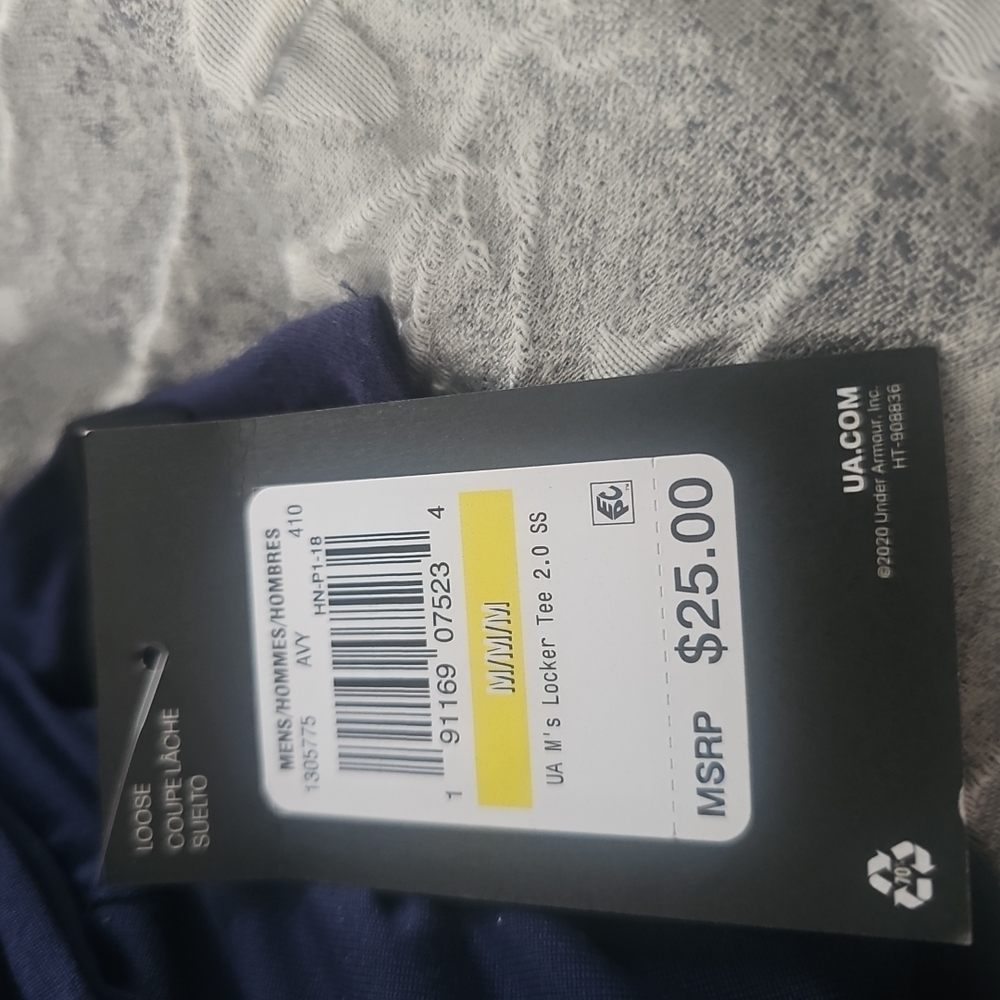 Under Armour Navy Blue Athletic Tee 3 Of Them For That Price